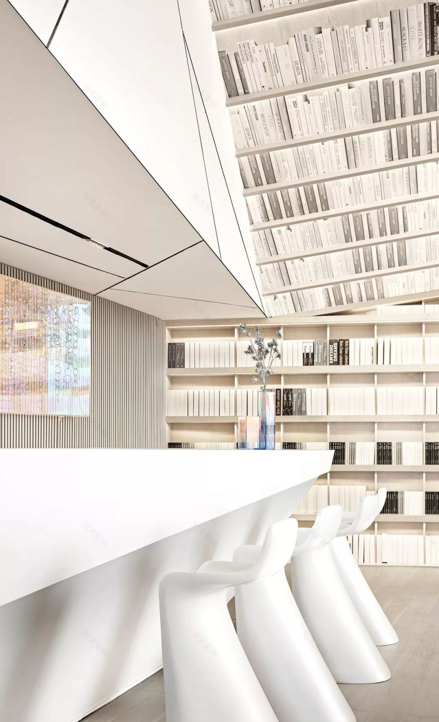 南昌旭辉宸悦江语院销售中心——活力水晶炫彩空间 矩阵纵横-15