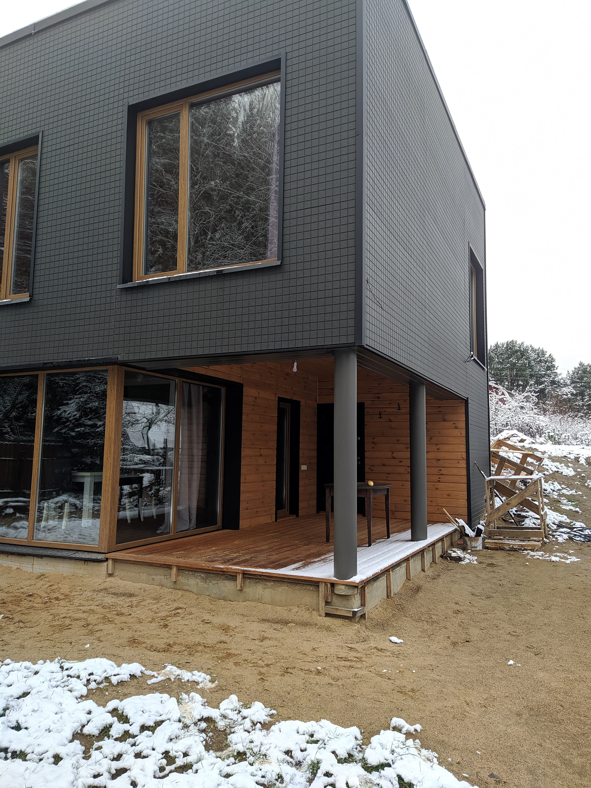 黑色极简风格现代方形住宅-16