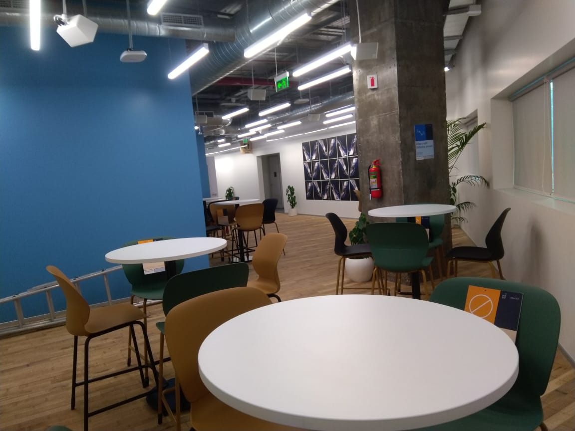 Facebook 印度办公室智能照明提升工作效率丨Anusha Technovision Pvt. Ltd-13