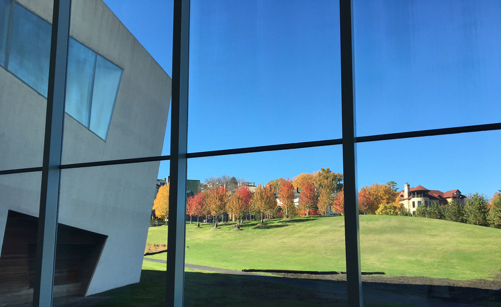 Walker Art Center<br>Minneapolis - Inside Outside-2