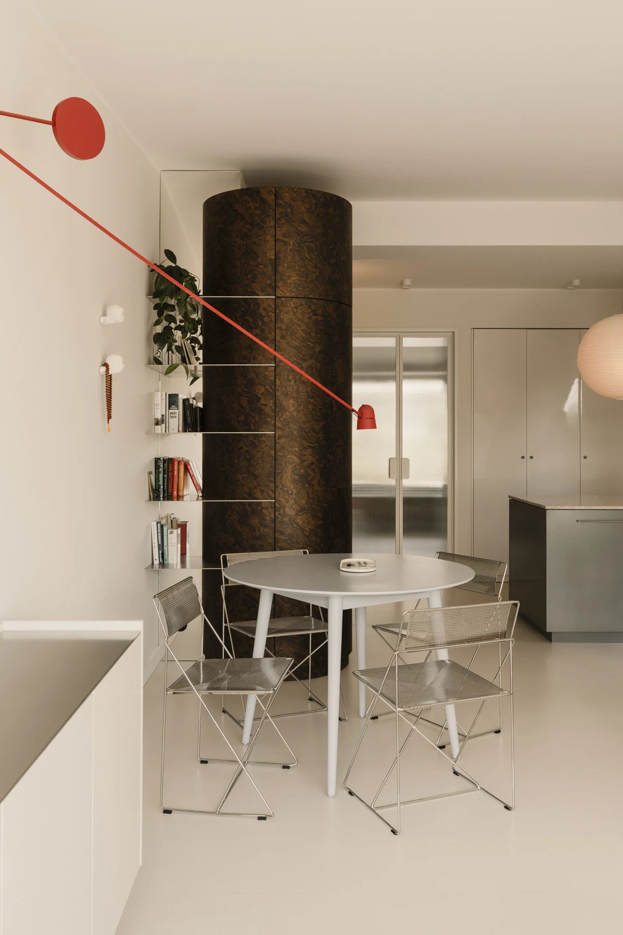 One Desk/一位男生的75㎡独居宅-0