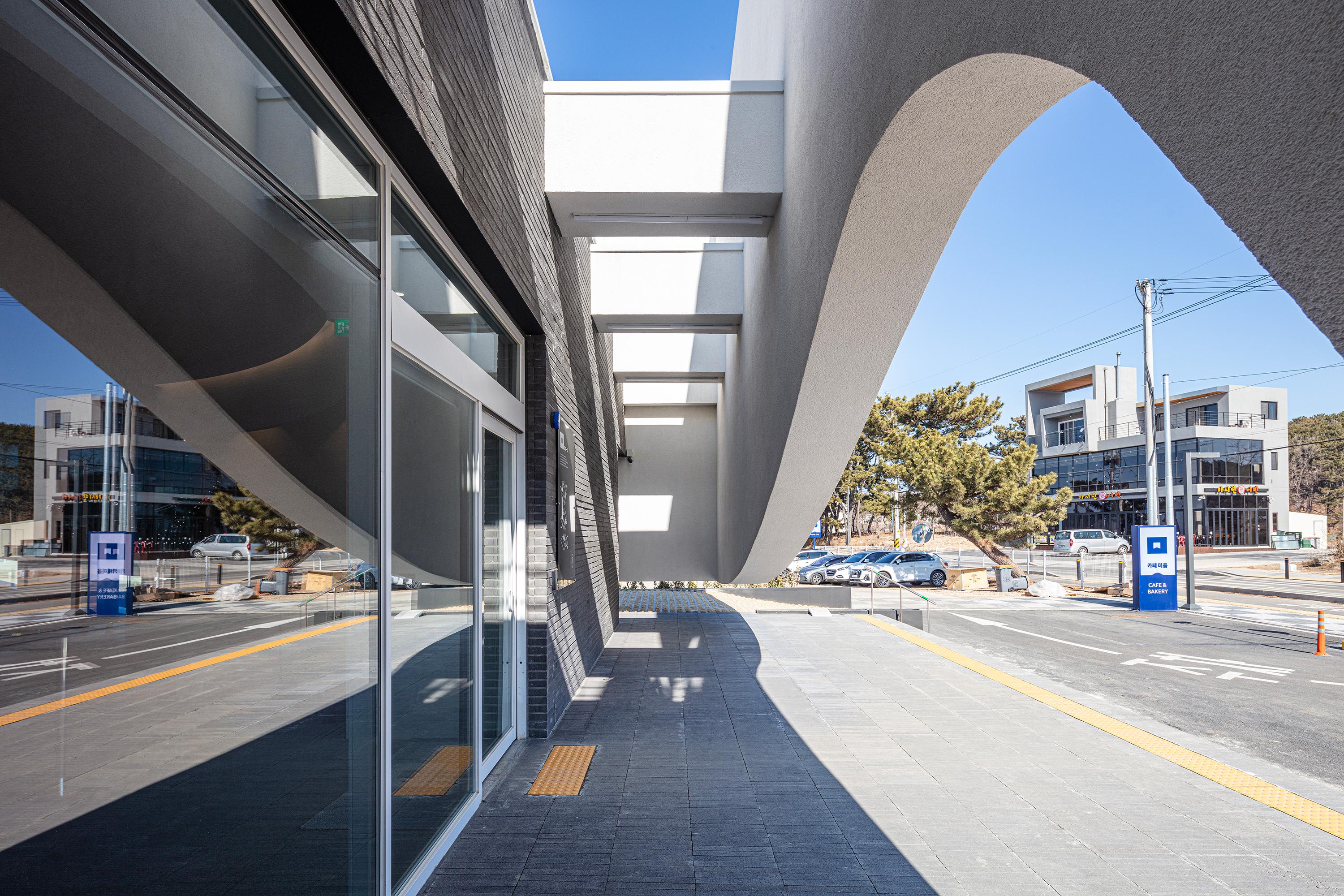 灵钟岛咖啡馆 [美味]丨(주)유타건축사사무소,UTAA Company-23