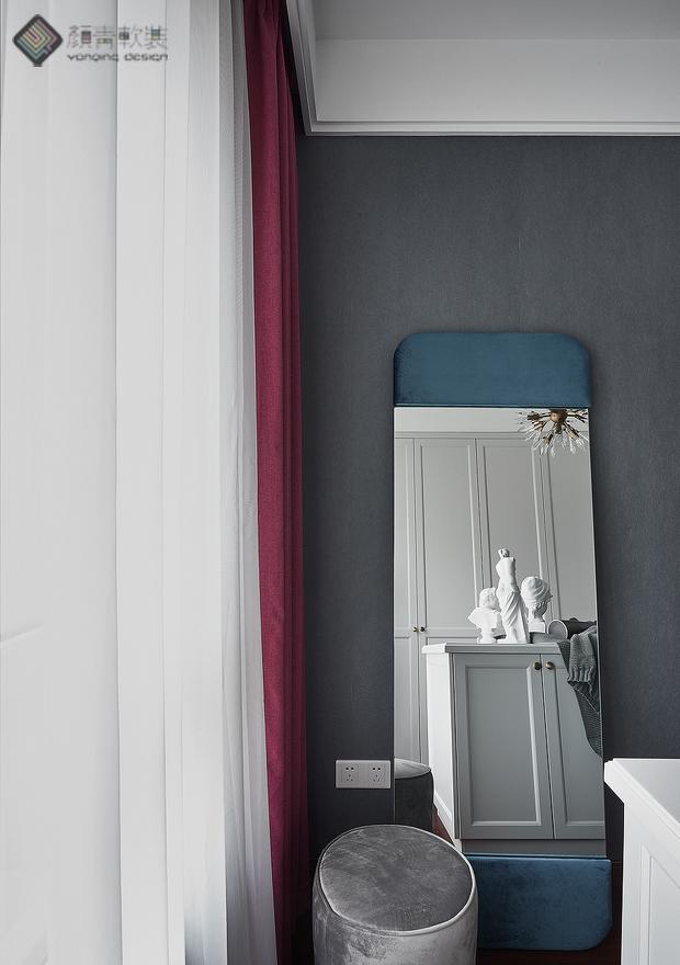 闺蜜共享的温馨空间,自由舒适的灰色调设计-34