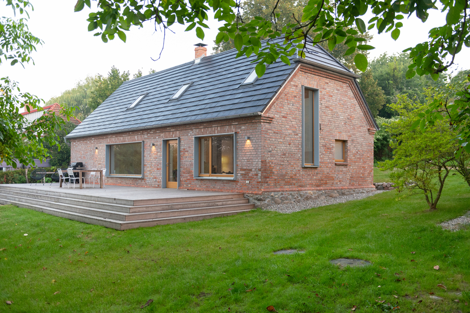 德国乡村百年老宅的现代复兴丨Hoff Architects,Sierra Boaz Cobb-7