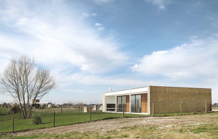 阿根廷布宜诺斯艾利斯省北部周末家庭住宅设计-20