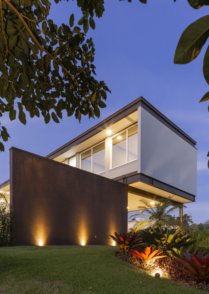 巴西 BT House | 钢构智能玻璃打造室内外一体空间-40