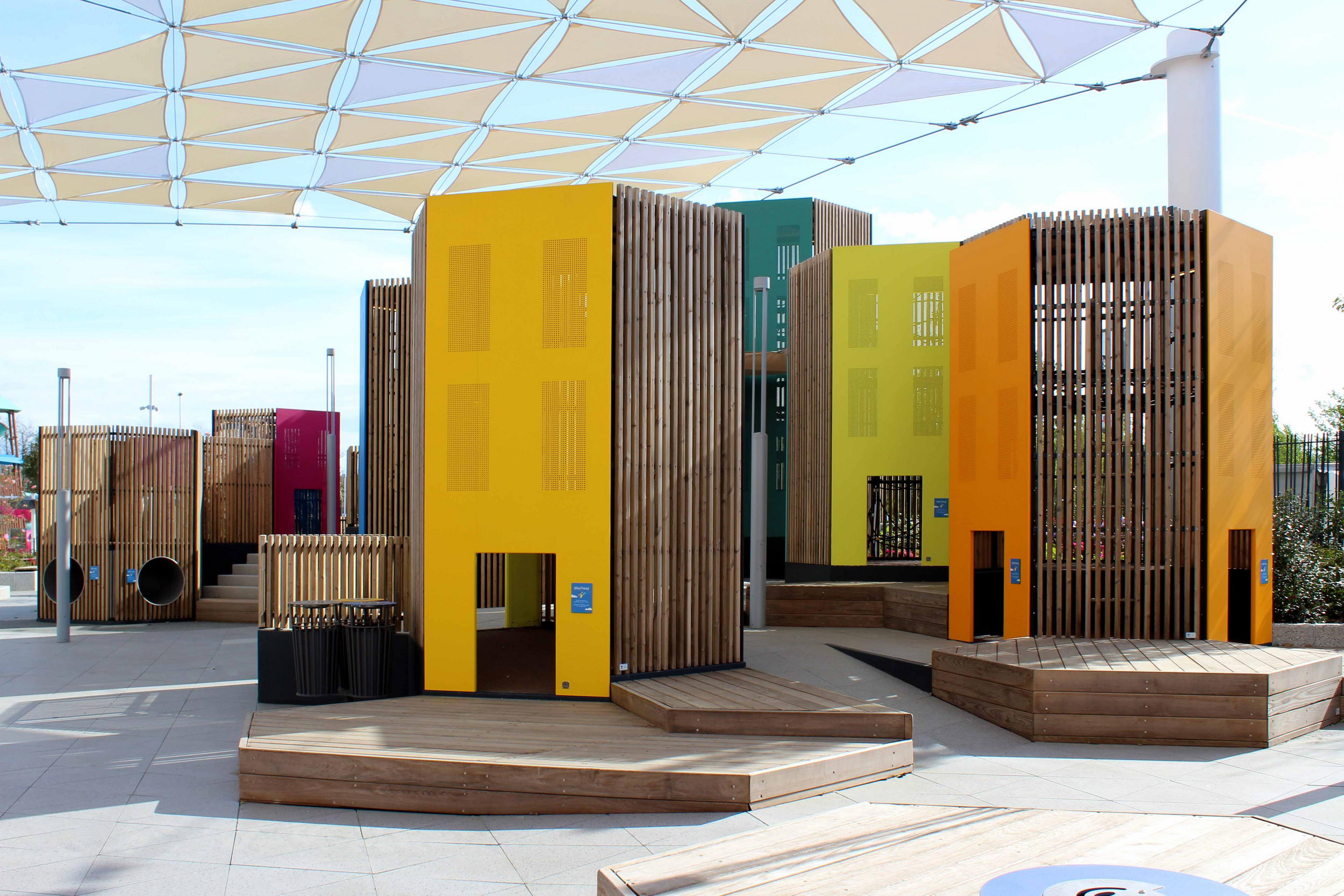 迷你的彩色村庄 | Carve 事务所打造的多功能游乐景观-13