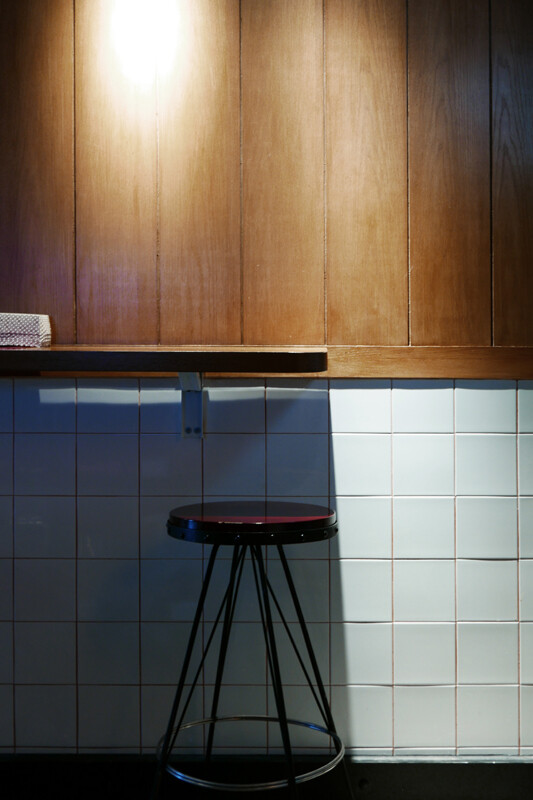 香港市井工业风,啤酒++ 炸鸡的完美融合-17