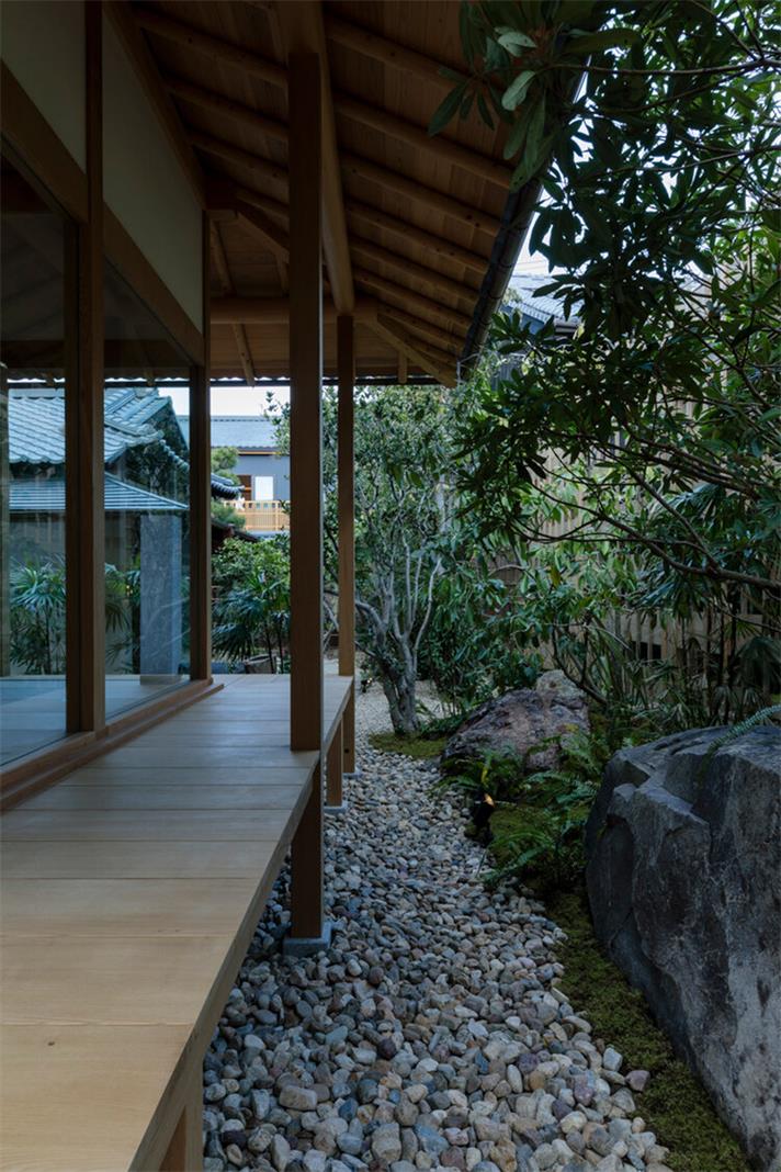 传递日本社区文化的Setumi Azumi民宿设计丨日本广岛丨戈者设计,京都建筑师三浦四郎等-3