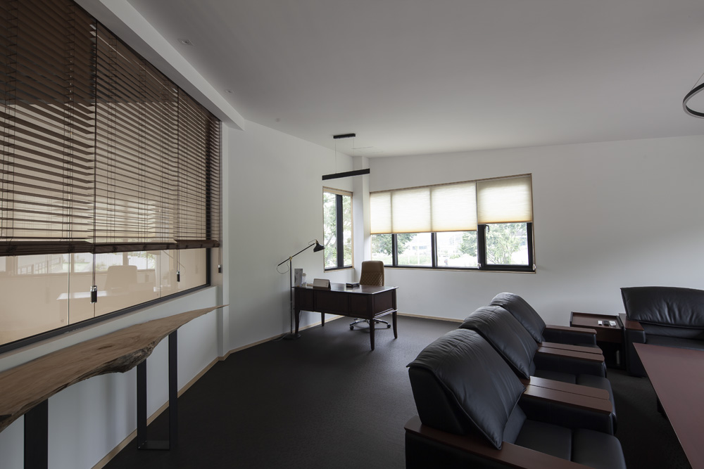 大型咖啡厅室内设计案例分享-13