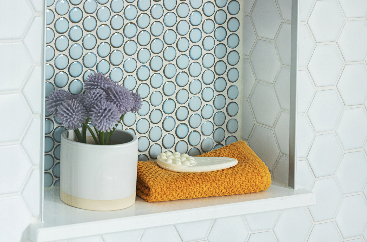 轻松升级！打造豪华浴室的平价技巧-54