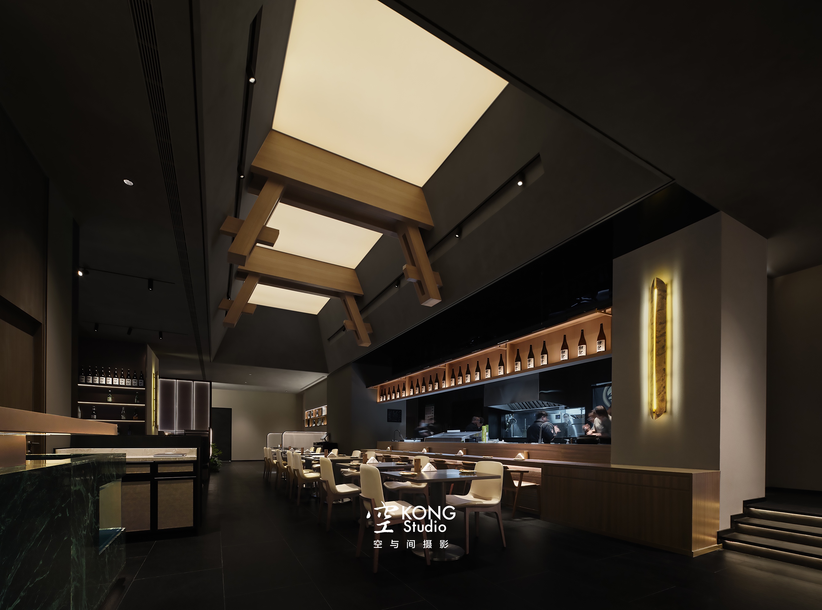 空与间摄影 | 暗黑系餐厅 灼与酌烧鸟店-0