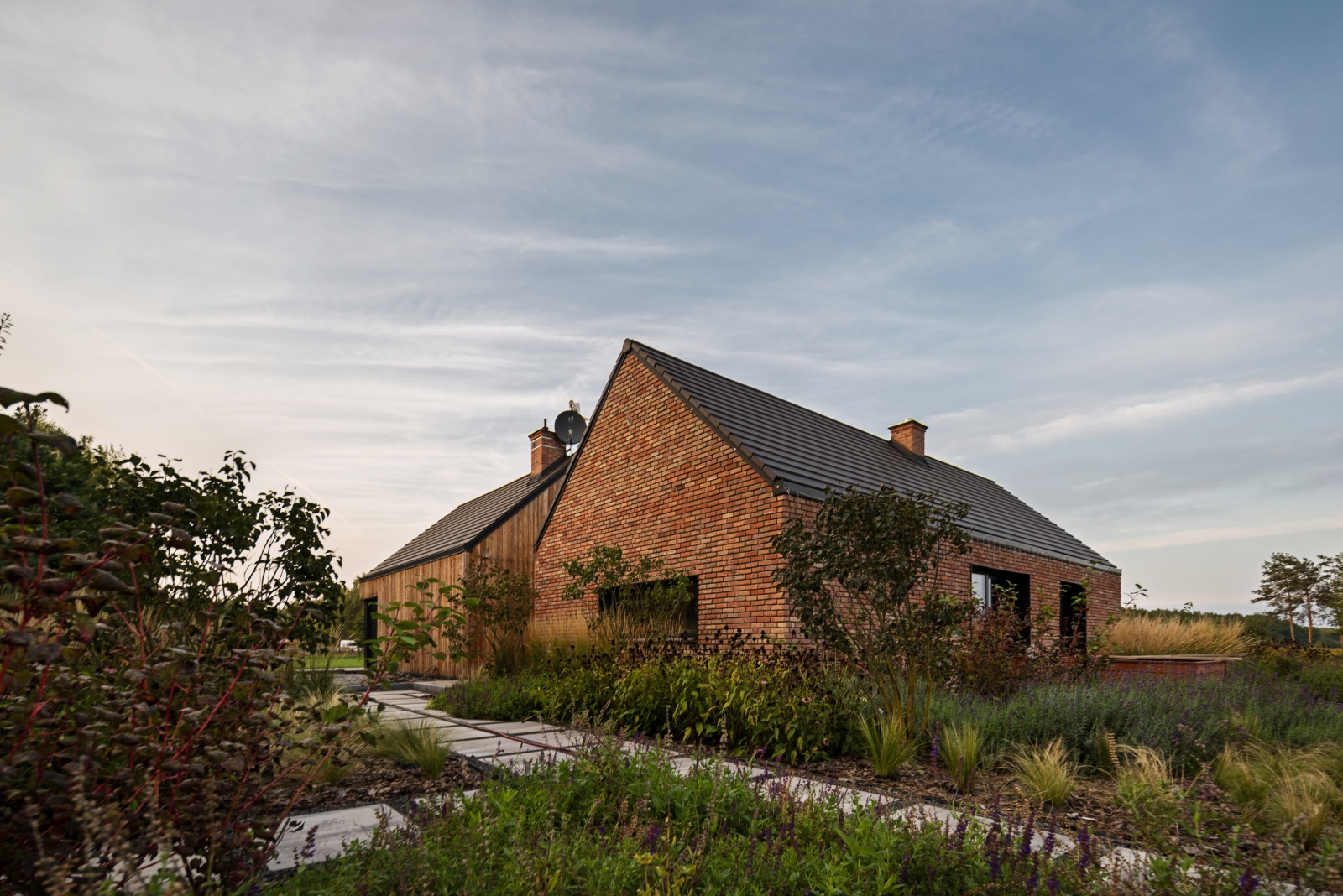 林下当代农场住宅丨Kunkiewicz Architekci-20