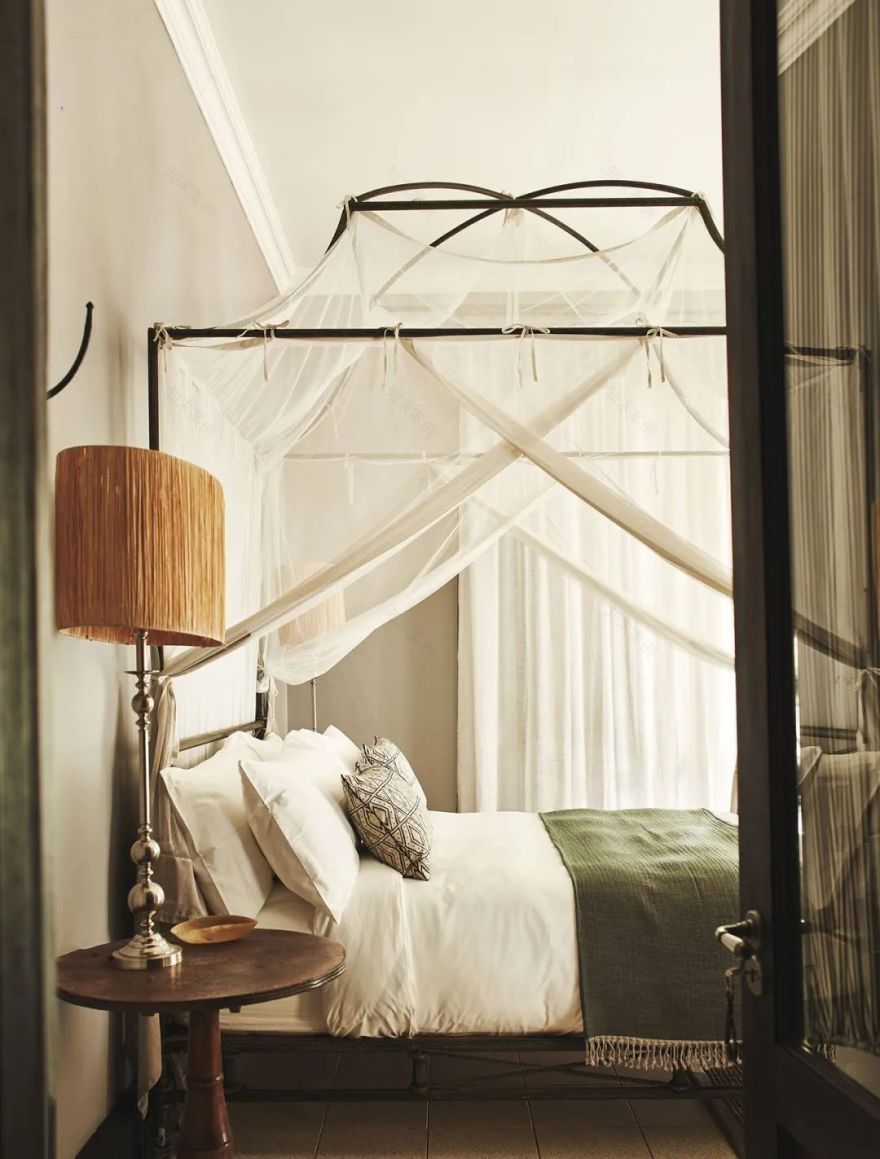 纳米比亚山顶野奢酒店,融入本土文化的生态度假胜地-8