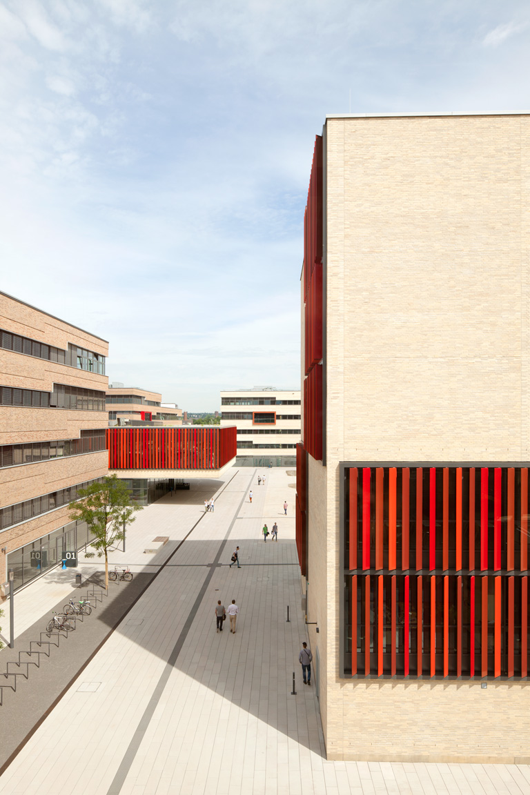 鲁尔西部应用科技大学新校区设计-20