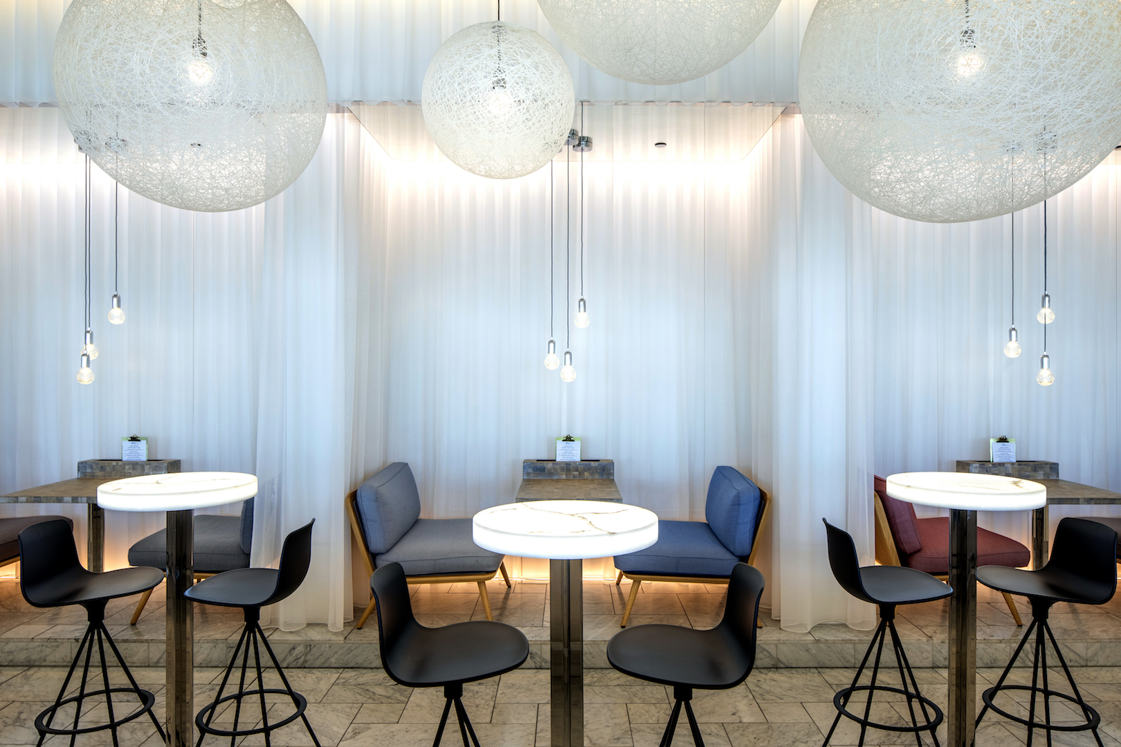 KLM crown lounge | concrete-47