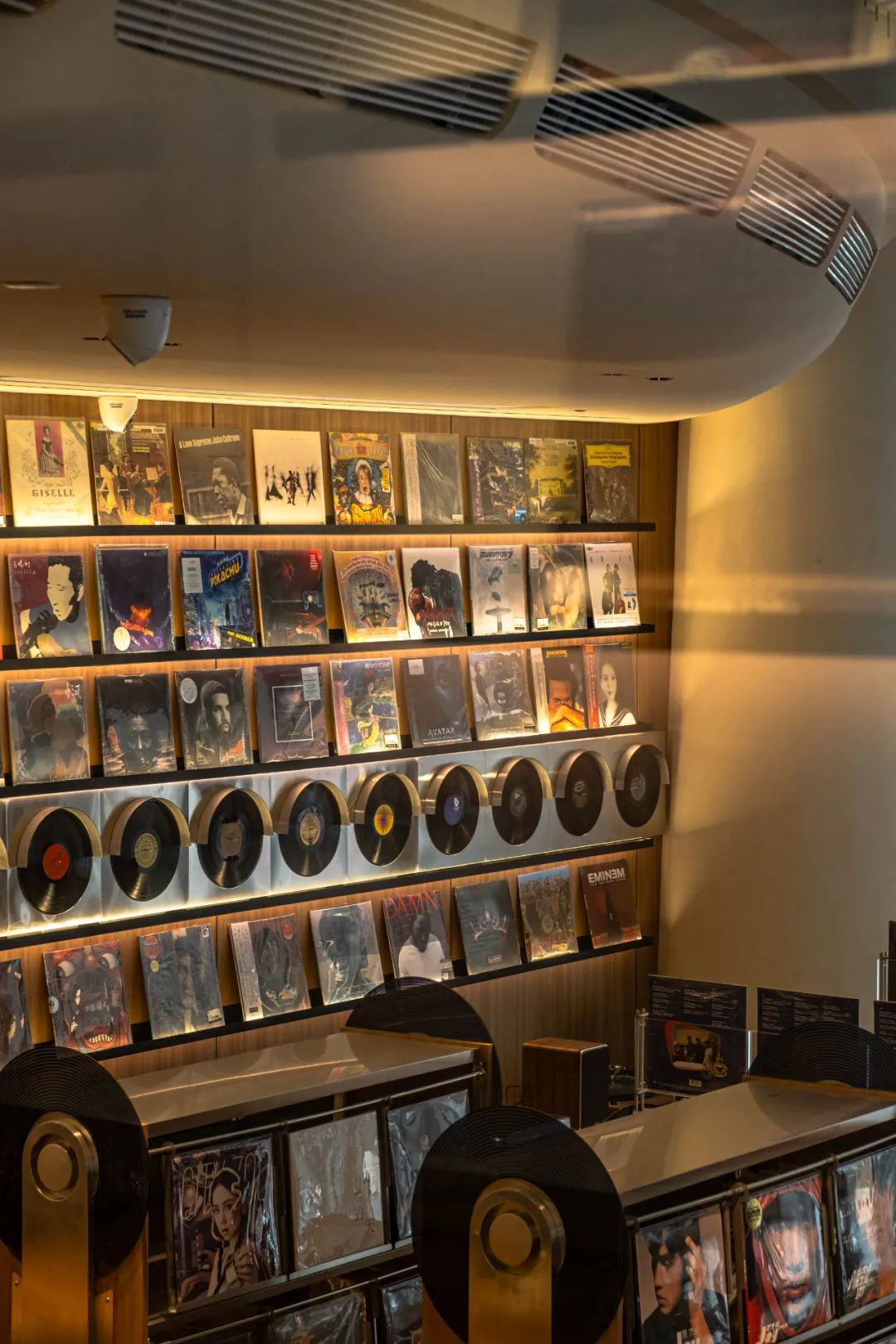 黑胶星球丨中国武汉丨12SQUARE-23