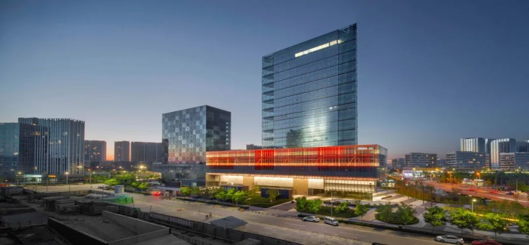 购物中心屋顶变跑道,颠覆传统空间设计-171