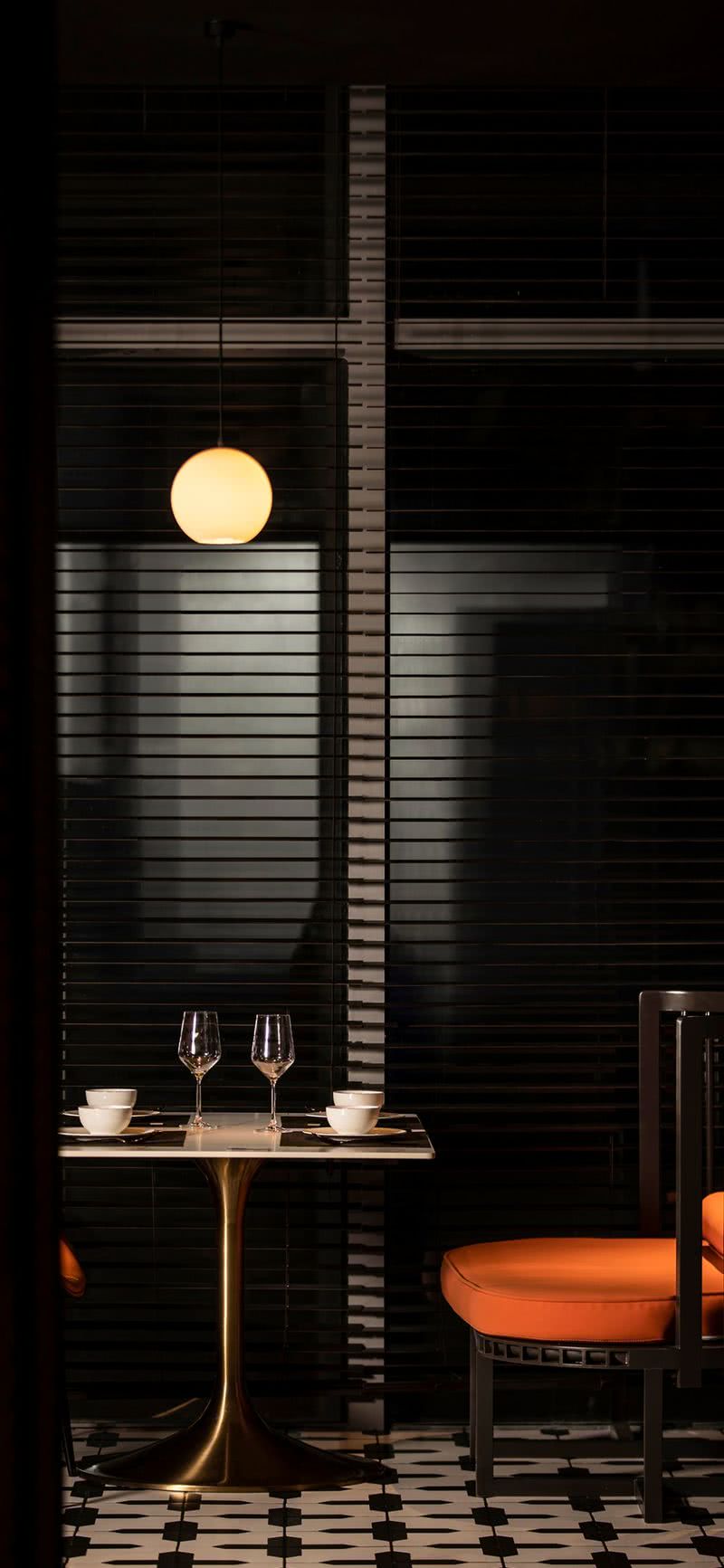 重庆曼泰南洋餐厅 · 镜像世界的泰式美学空间丨中国重庆丨纳沃设计旗下迷雾研究所 Misty Lab-31