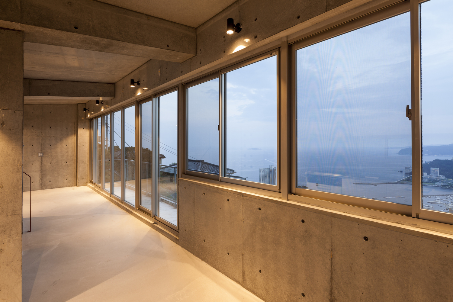 日本 Atami Tower House 混凝土塔楼设计丨Ashida Architect & Associates-34