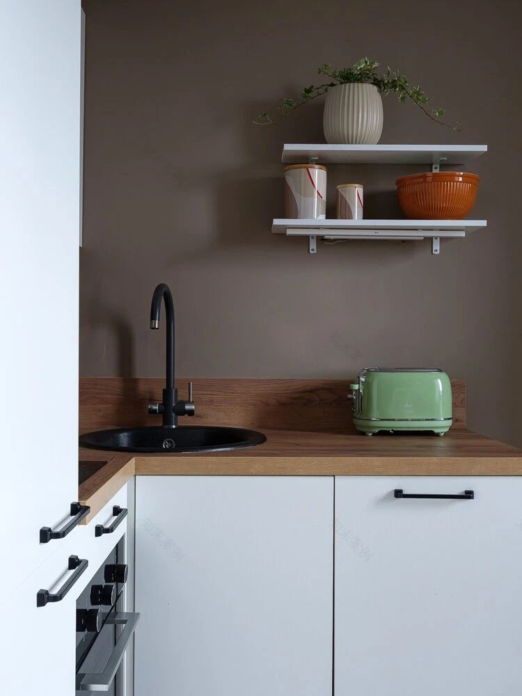 女孩的 37㎡单间公寓设计丨Yulia Sergeeva-11