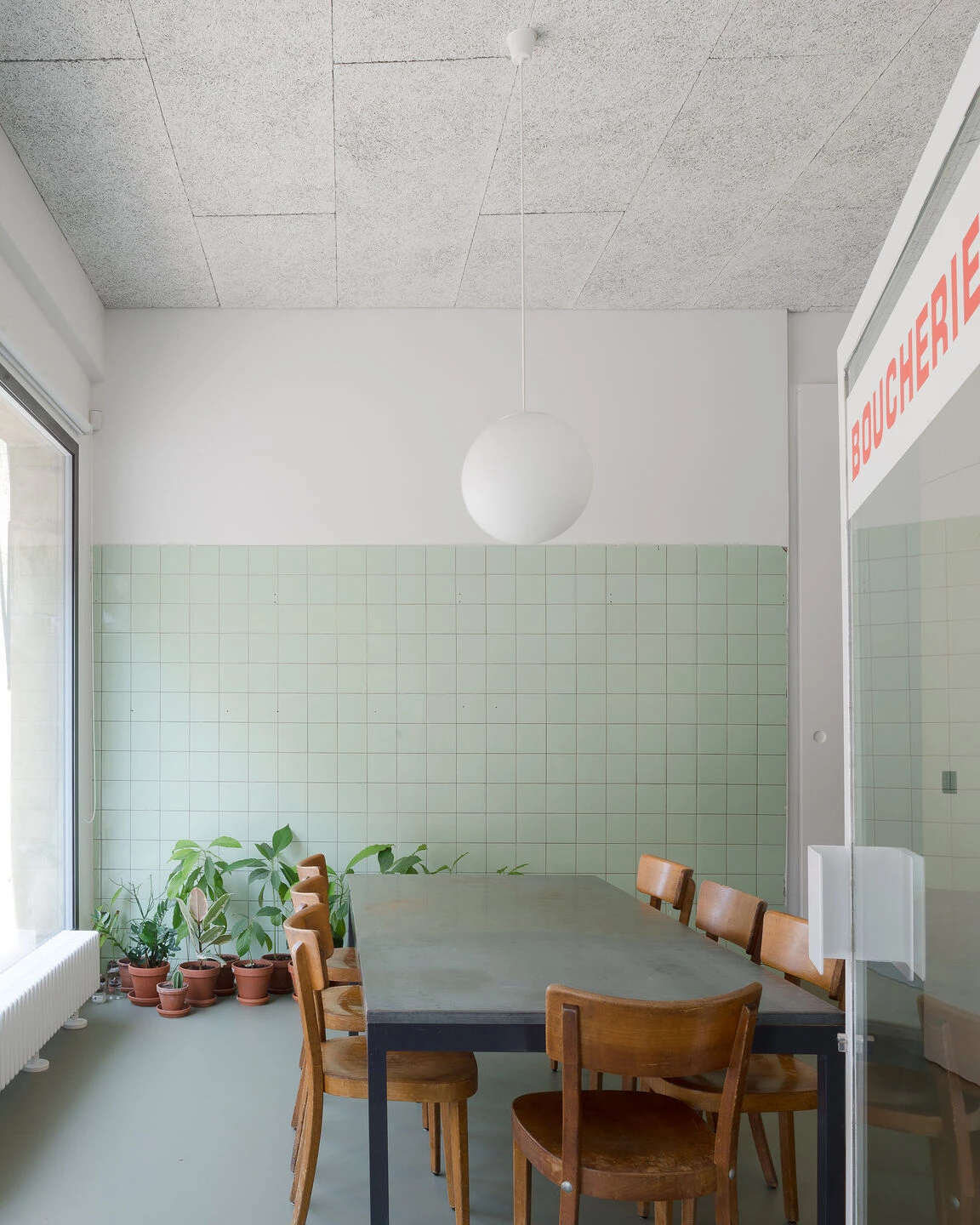 Transformation of a shop into an office space-11