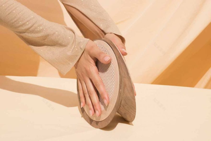 身心平衡的仪式 | Sara Ricciardi + Simone Piva 为 Made in Edit 设计“Ora”系列-17