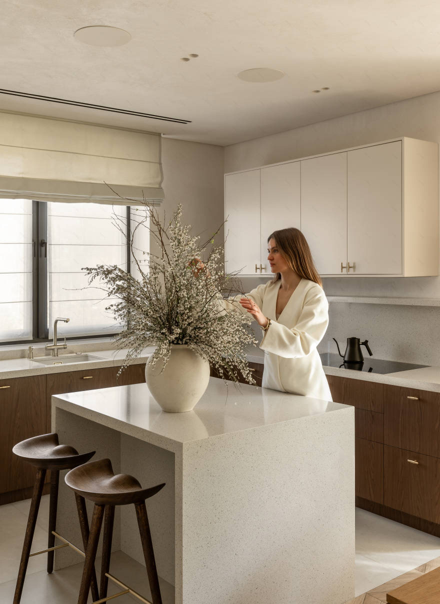 青山别墅(注:house常见可译为房子、住宅、别墅等,这里结合语境GREEN HILLS(青山),别墅表意更合适) 丨UkraineKyiv丨YD interior studio-20