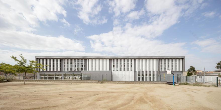 西班牙 Sant Fruitós 教育建筑丨西班牙巴塞罗那丨Adrià Goula-10