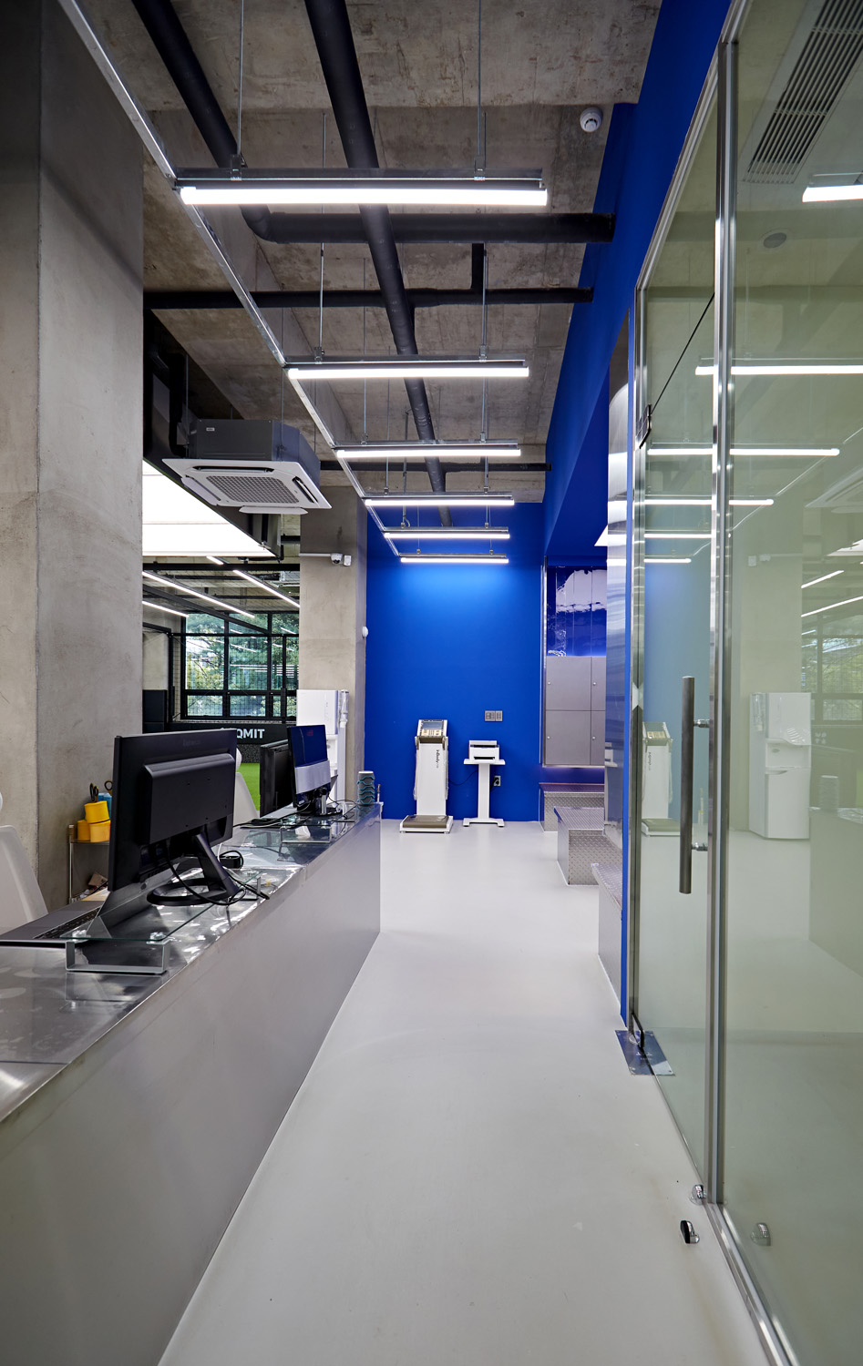 韩国 120 平现代风格运动中心，极简设计的魅力-16