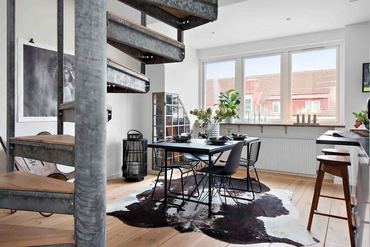 跃层公寓 | 红屋顶下的北欧风情-1