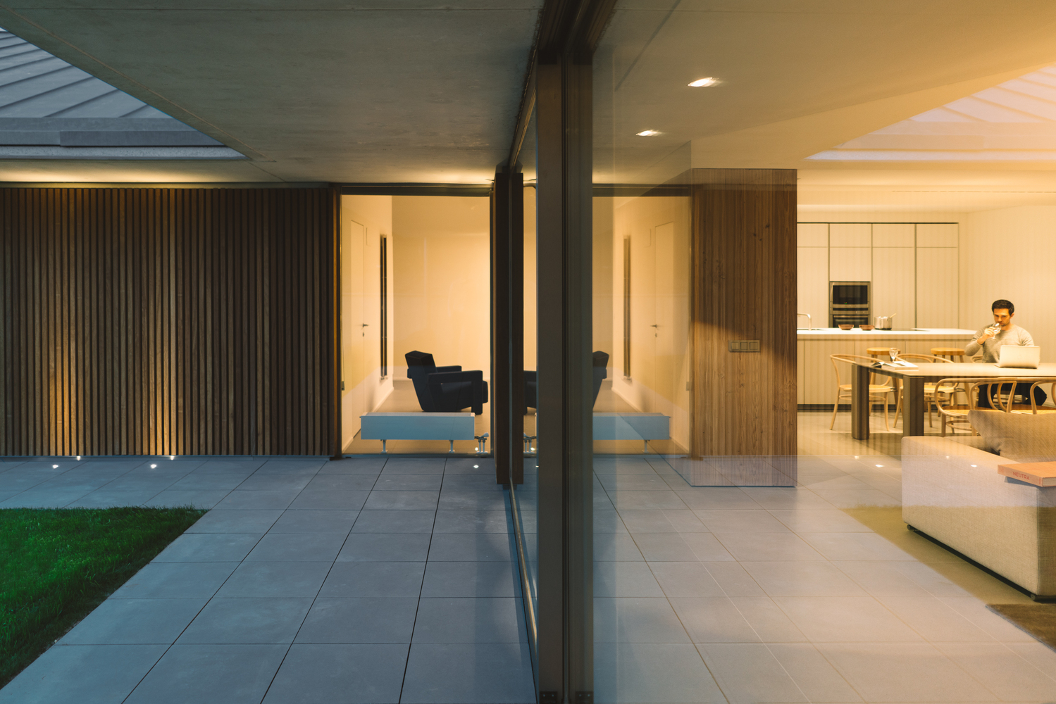 混凝土与木质的和谐交响曲——西班牙 Navarre 私人住宅设计-65