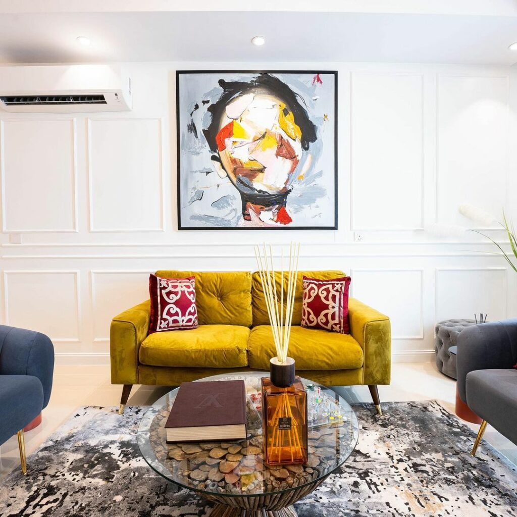 拉各斯短租公寓活力客厅设计丨尼日利亚拉各斯丨Onnalush Interiors-28