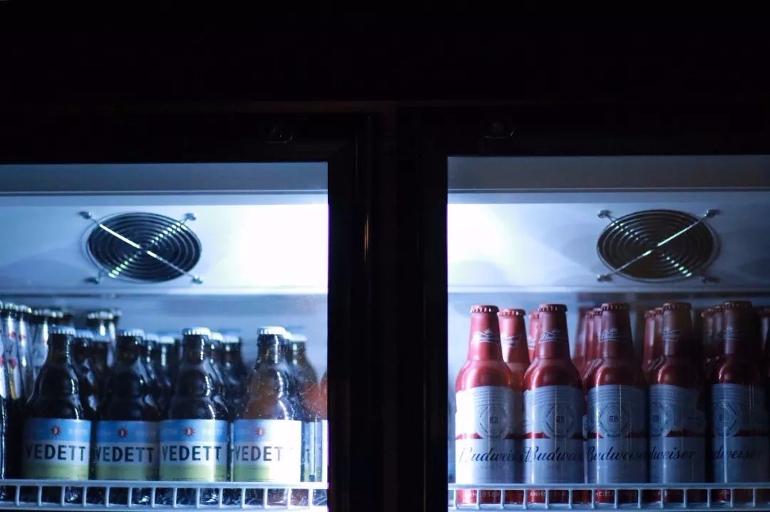 水泥工业风酒吧,诠释现代空间美学-15