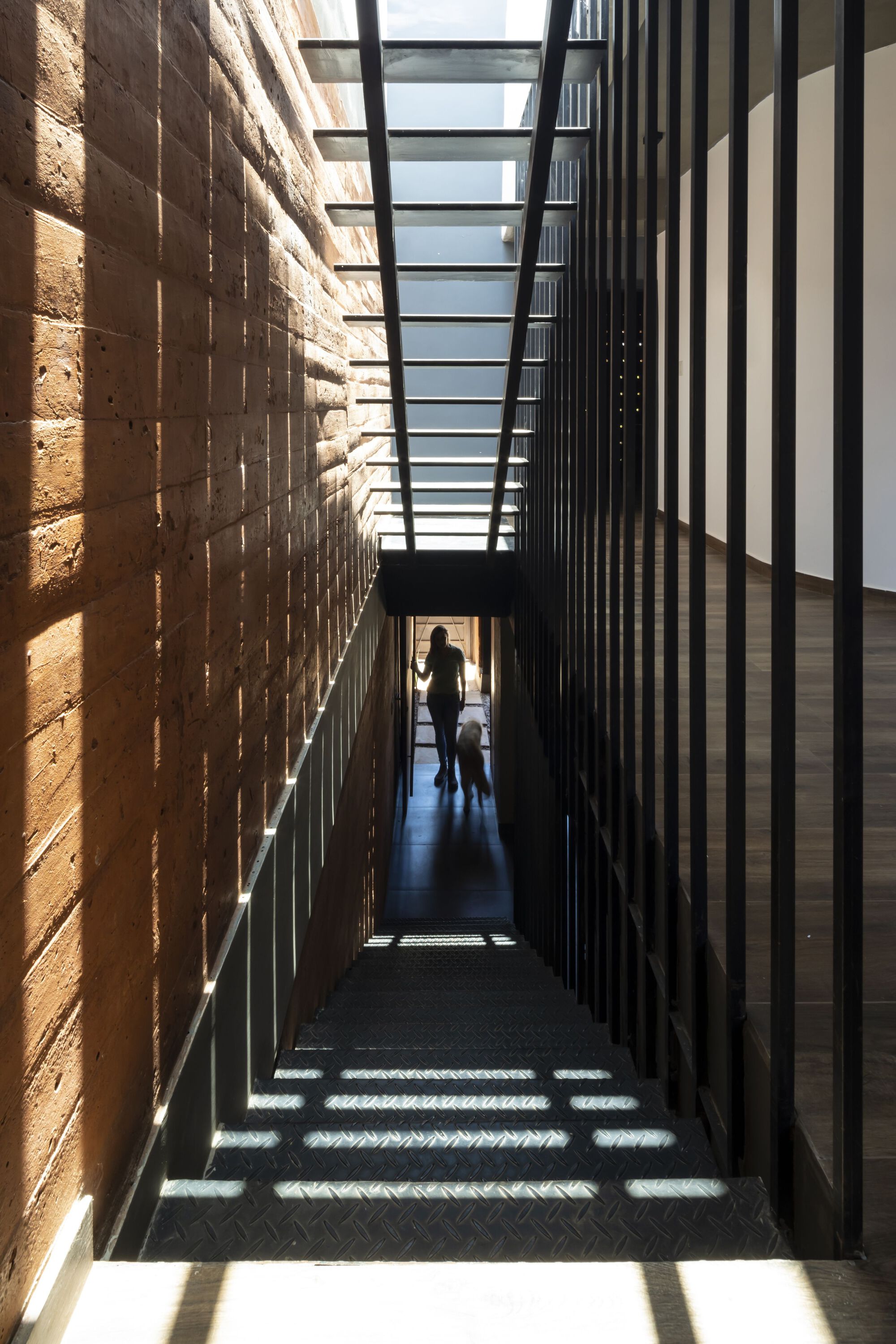 液态地球屋丨巴拉圭丨Oficina de arquitectura X-15