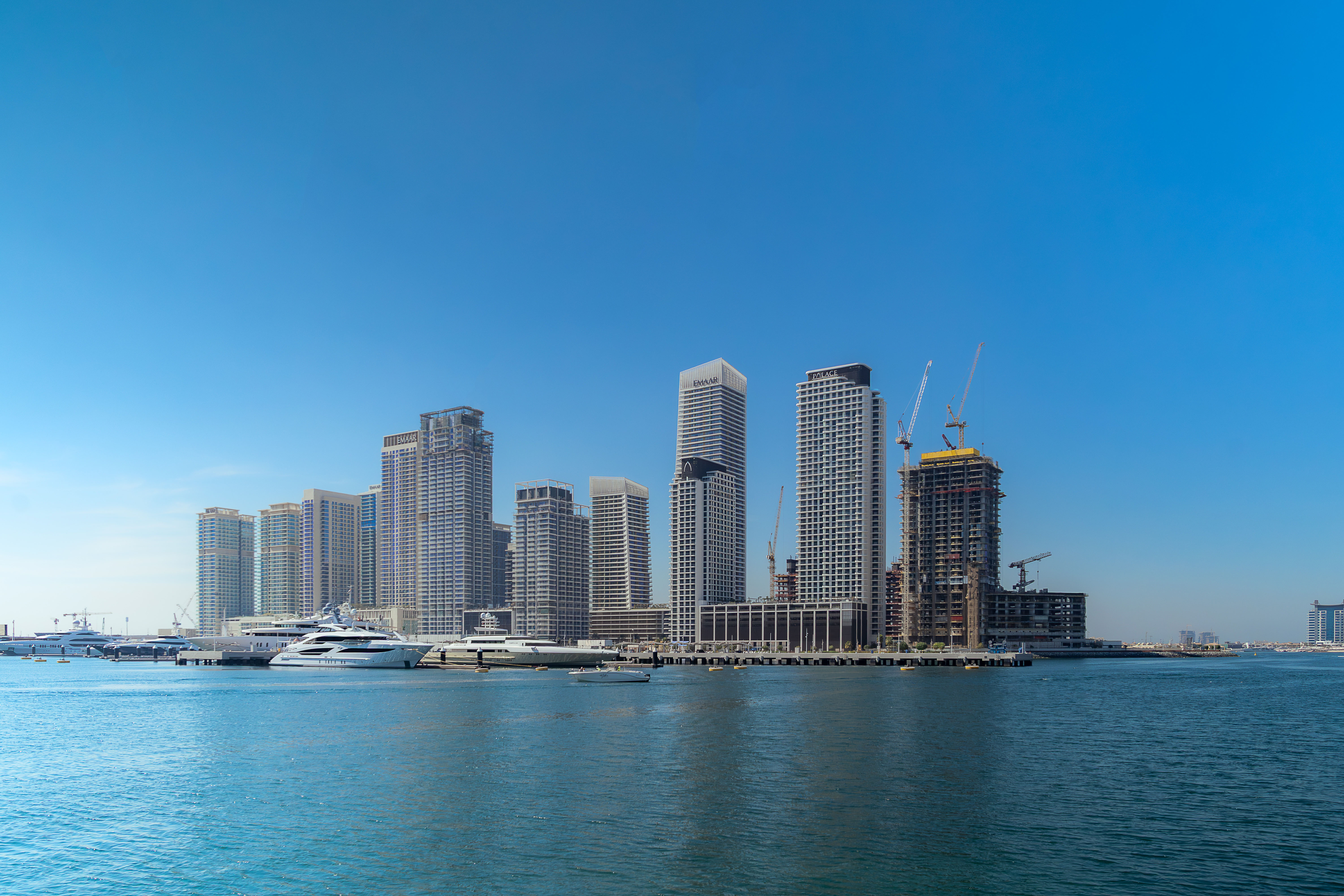 Sunlit Lines | Dubai Marina-8