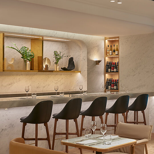 QANTAS First Lounge, Singapore by CAON Studio in Collaboration with Akin Atelier | Australian Interior Design Awards-2