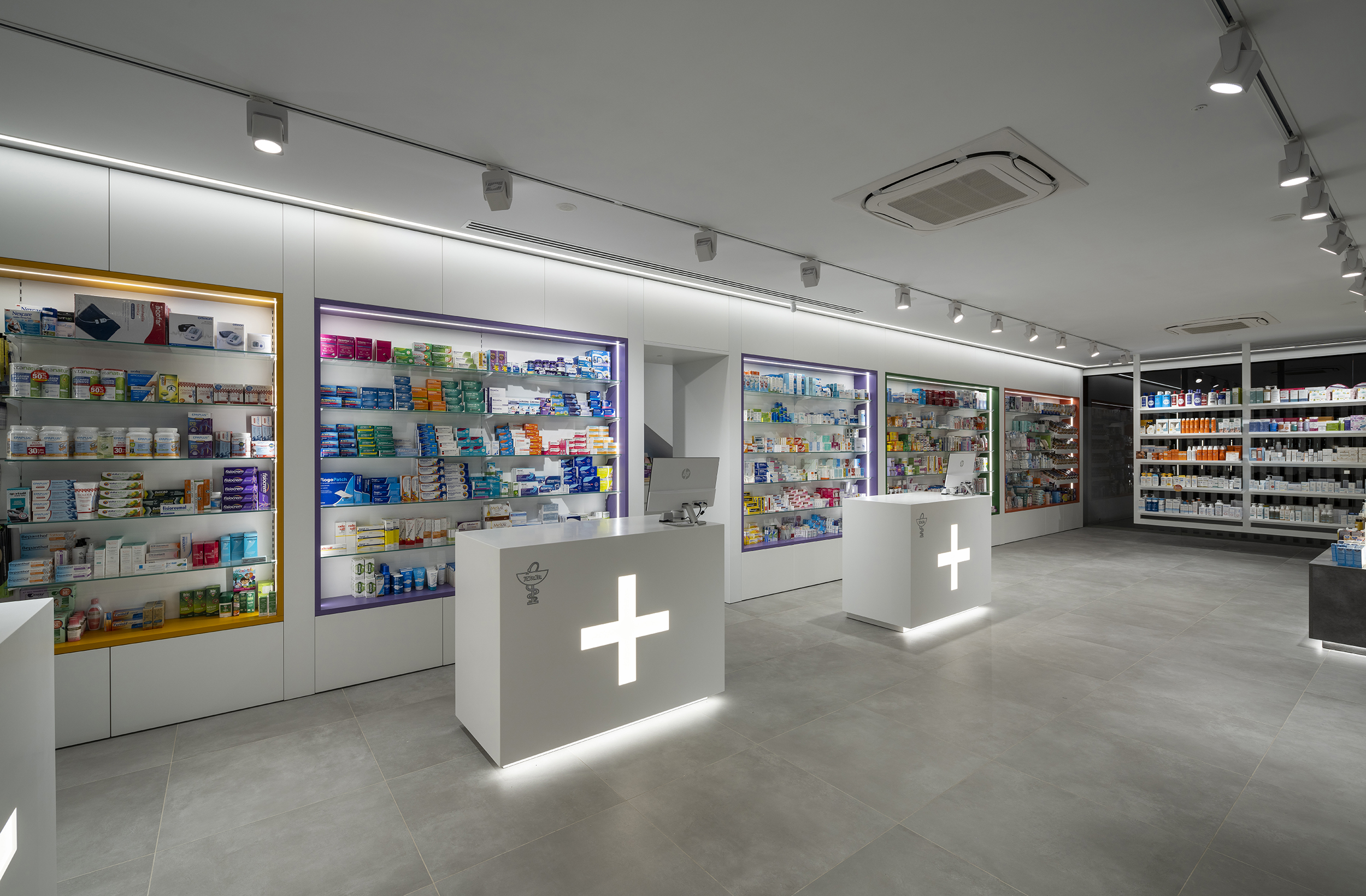 药店 住房 武器丨西班牙格拉纳达丨O·CO arquitectos-36