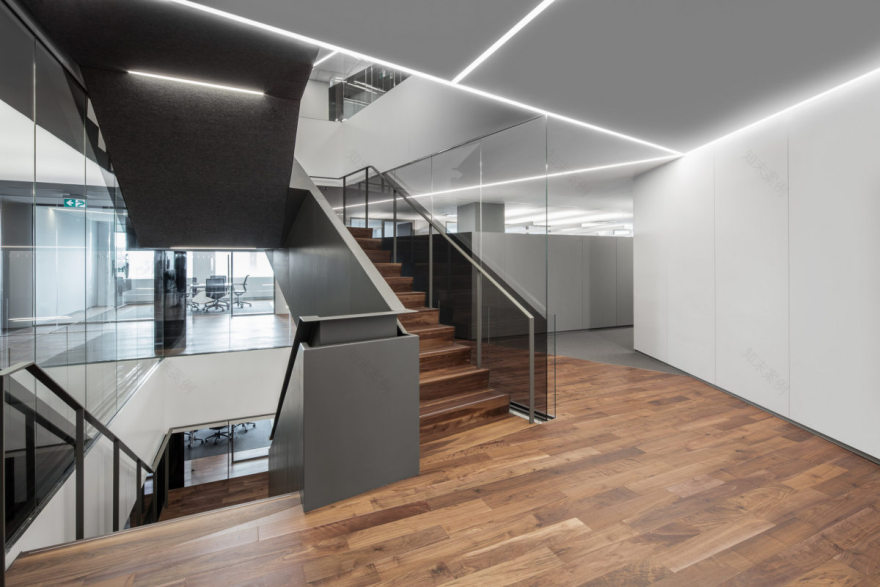 Montreal CIBC Tower 的绿色律所空间-14