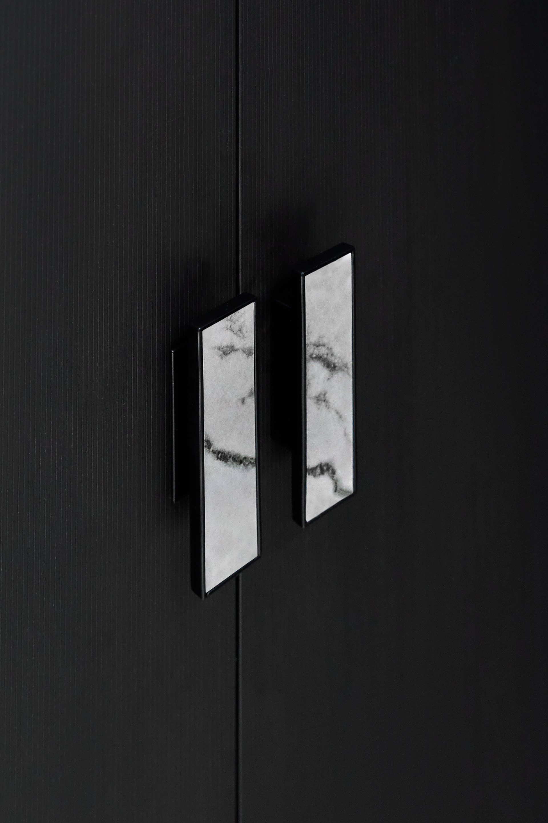 阿克罗波利斯1 2

注：Akropol常见音译为阿克罗波利斯，但由于不清楚这里 Akropol 1 2 的具体语境，仅按常见音译处理 丨乌克兰敖德萨-17