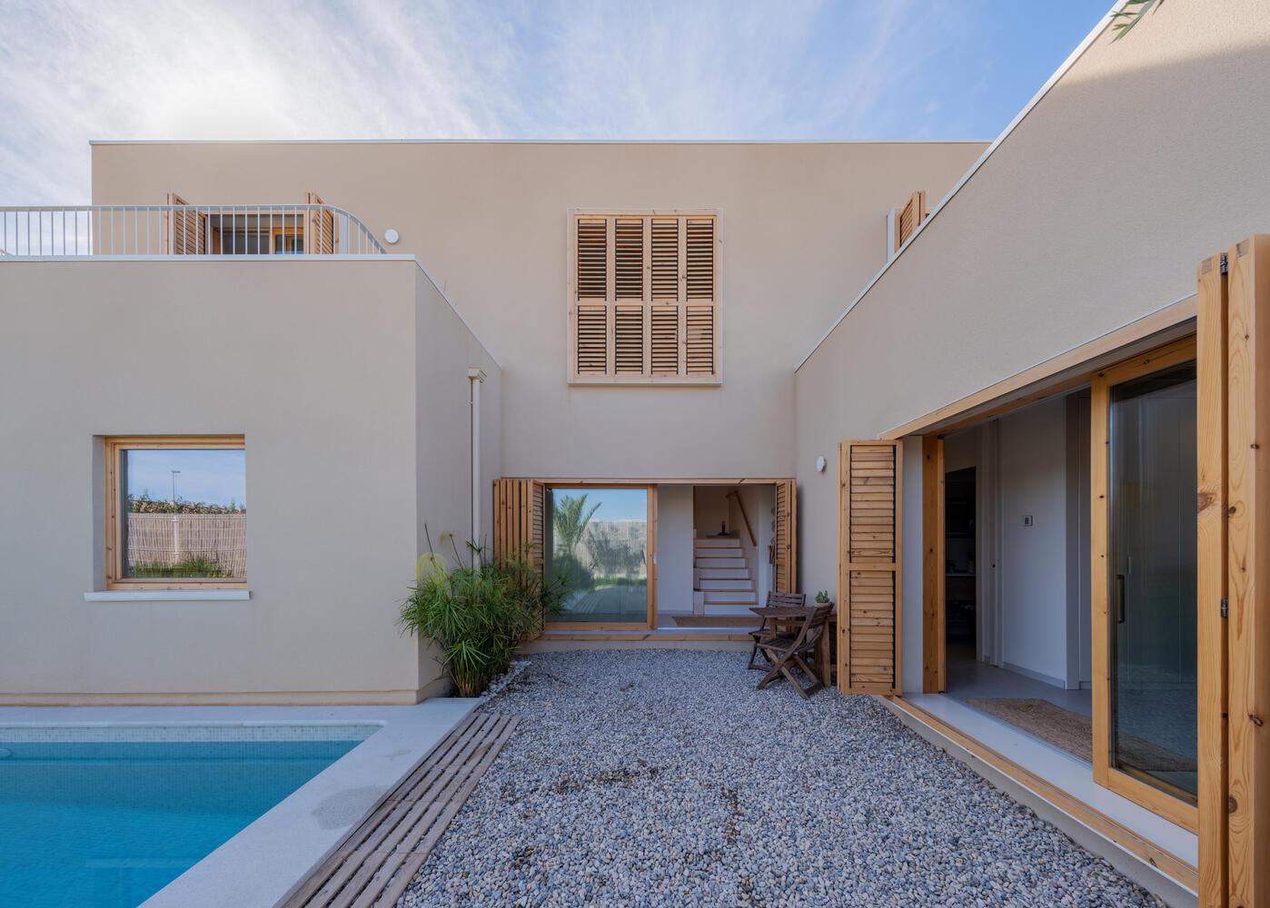 三角之家 · 智利用北向地块的被动式生物气候建筑设计丨Ecoproyecta-12