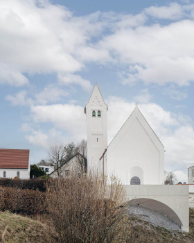 Church of St. Georg in Hebertshausen / Heim Kuntscher Architekten und Stadtplaner