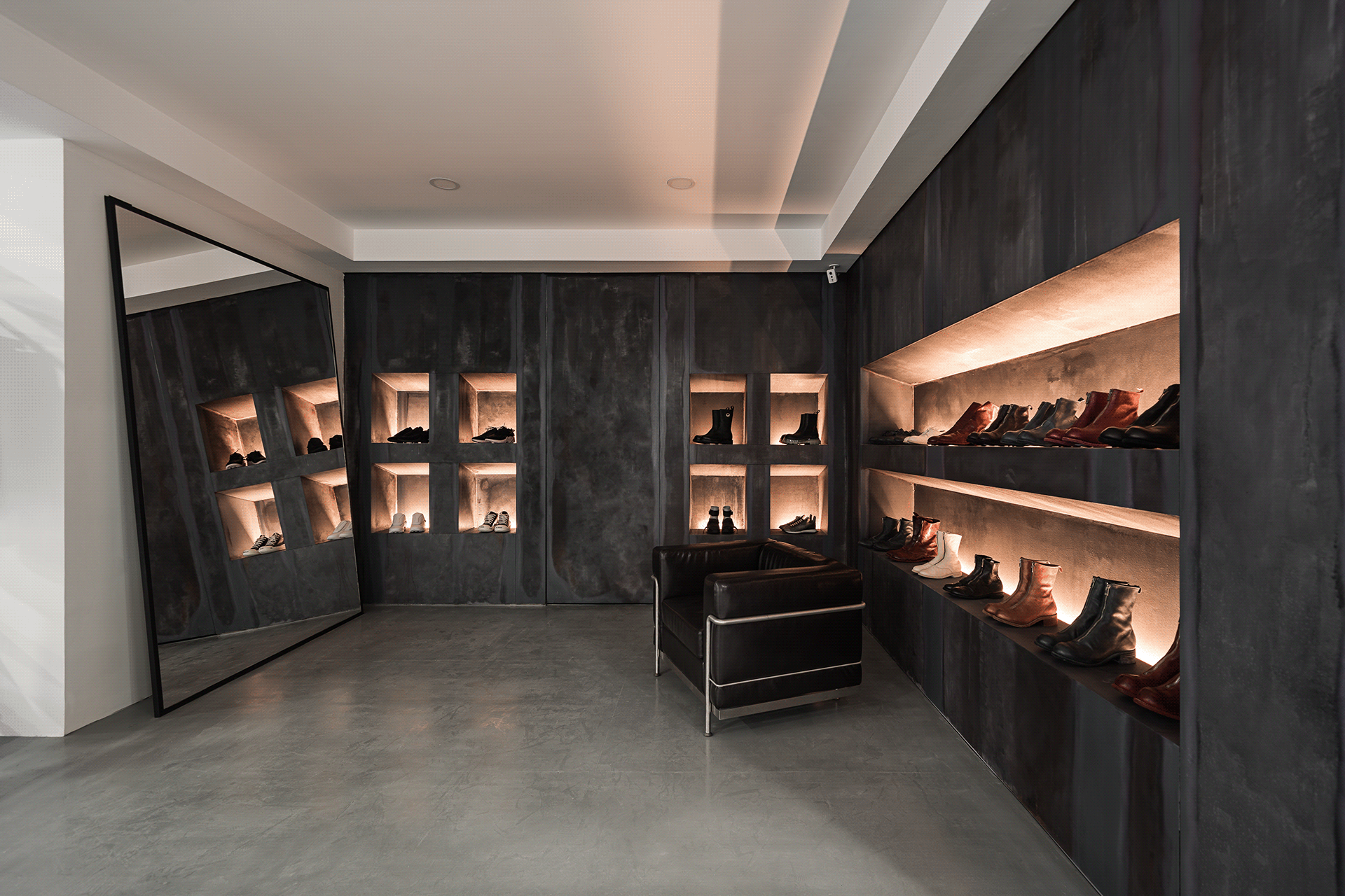 黑暗画廊丨越南河内丨Naki Wood Studio-20