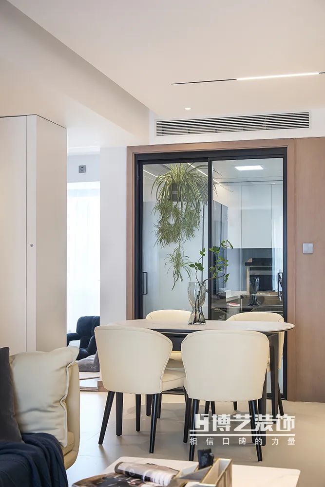 奶油色家居,温馨宁静的现代简约设计丨博艺装饰-27