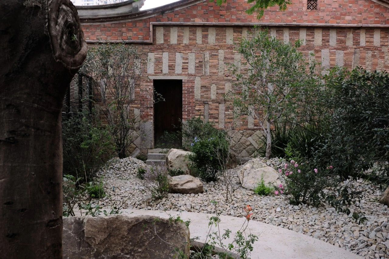 LANLANLI 厦门机构 2F 空间及泉州项目设计丨中国泉州丨退化建筑-8