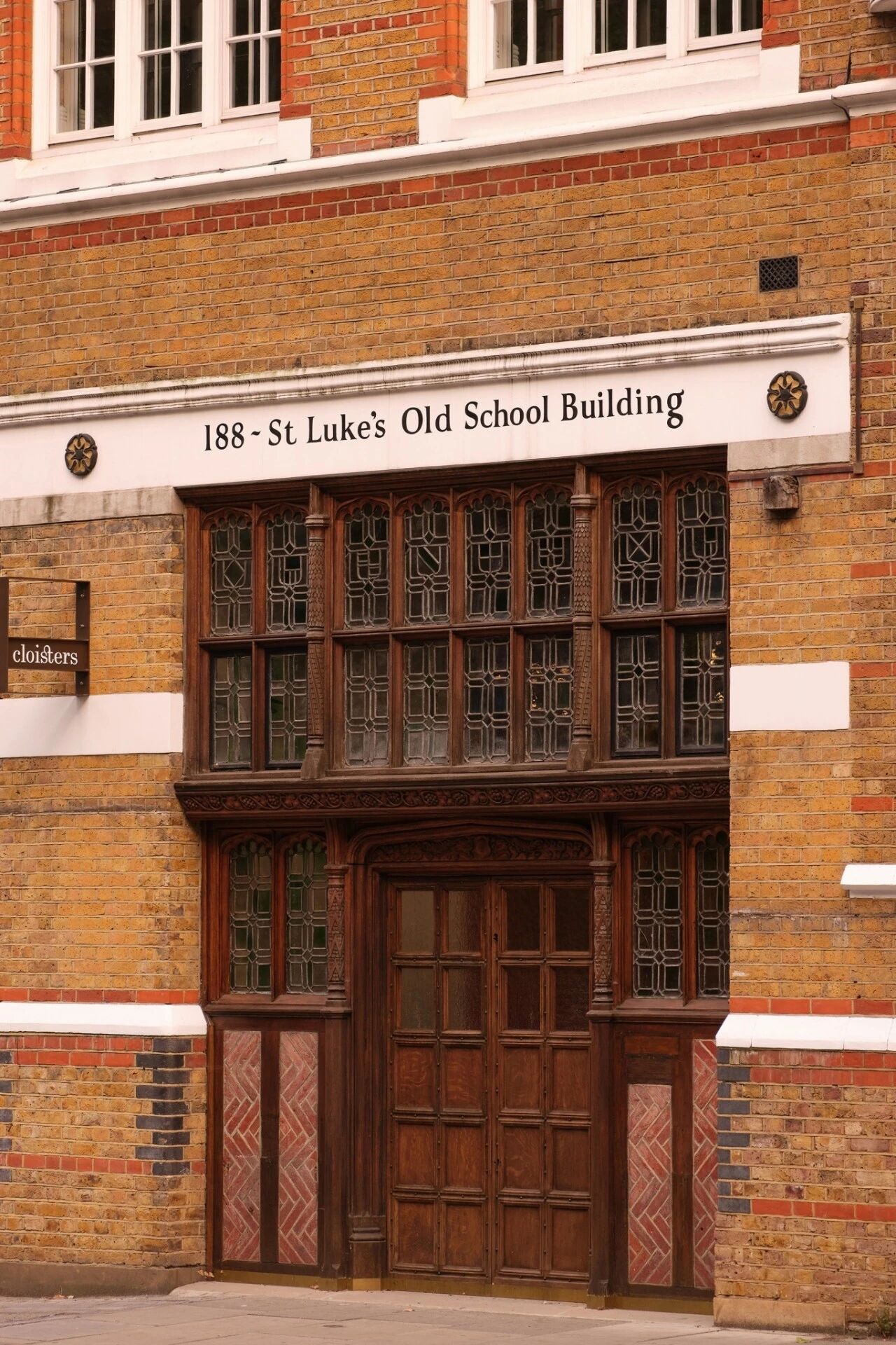 办公室设计Cloisters丨Daytrip-1