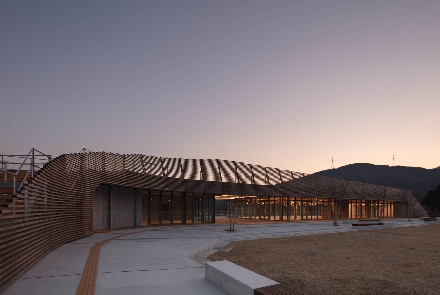 五箇山交叉基地丨日本福冈丨yHa architects-29