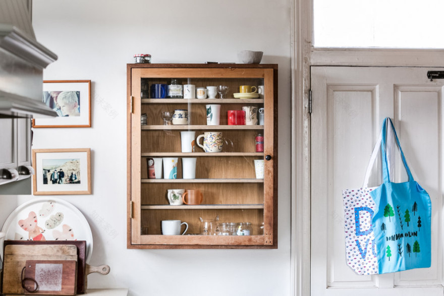 现代之家 | 伦敦莱顿斯通的温馨圣诞设计-4