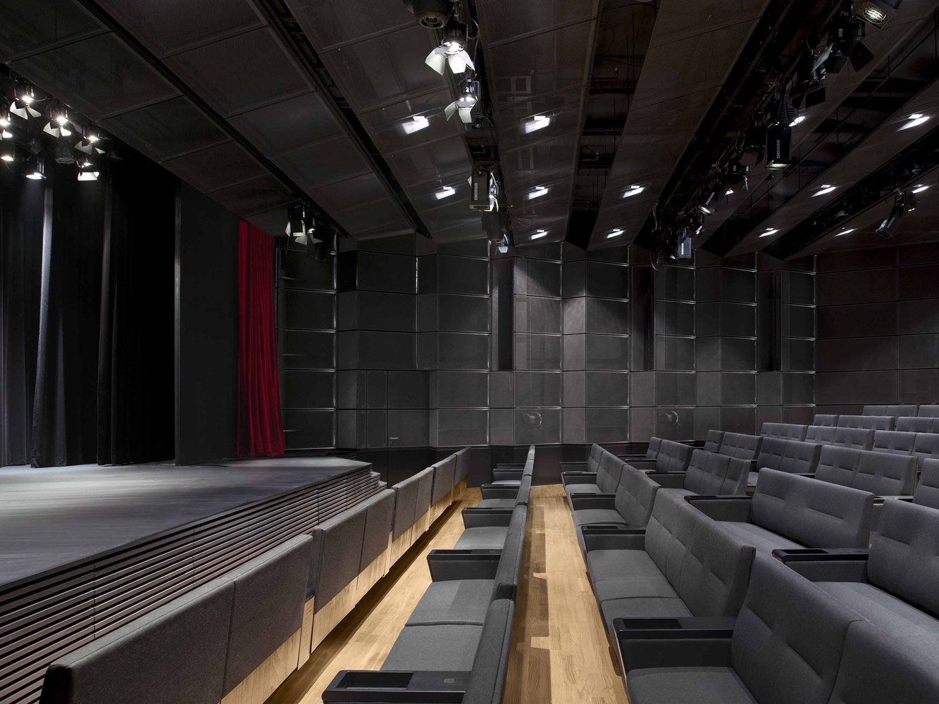 Kulturpalast in Dresden  gmp Architects-42