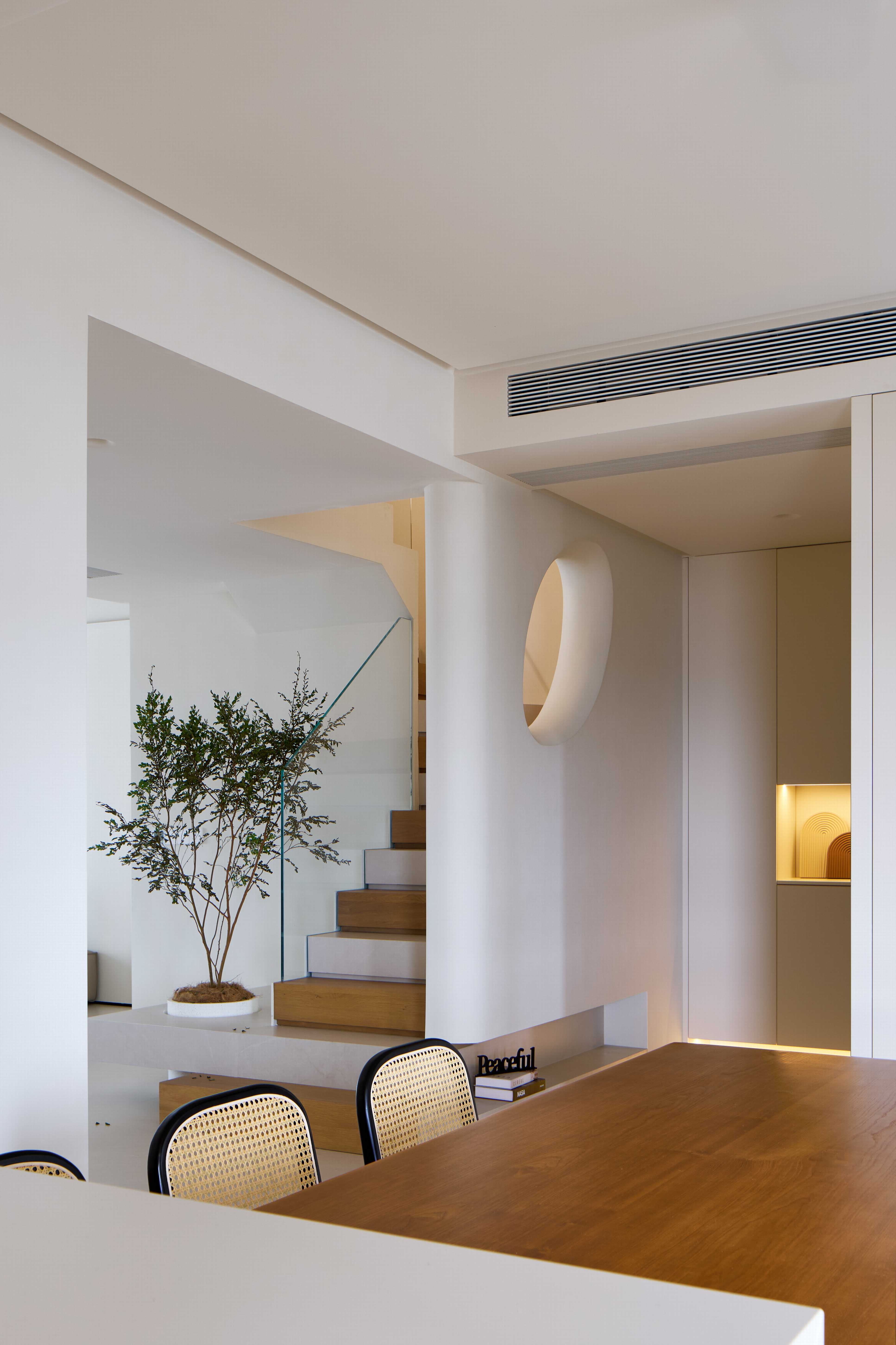 极简中的高级感，用光影与材质碰撞诠释空间美学丨邓德进-5